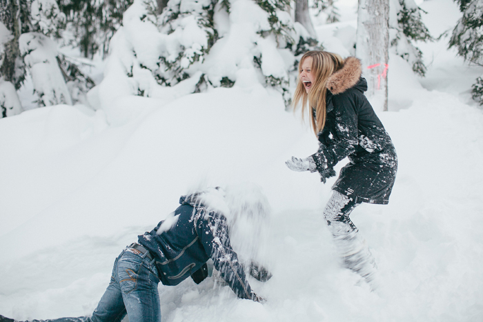 canada-snowfight-photography