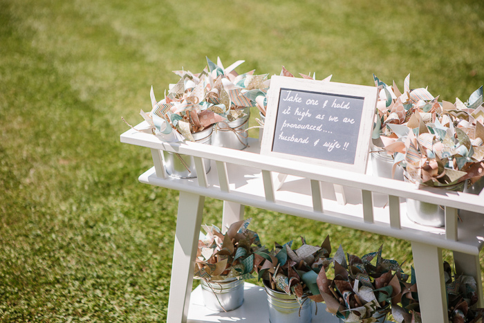 diy-pinwheels-for-wedding-recessional