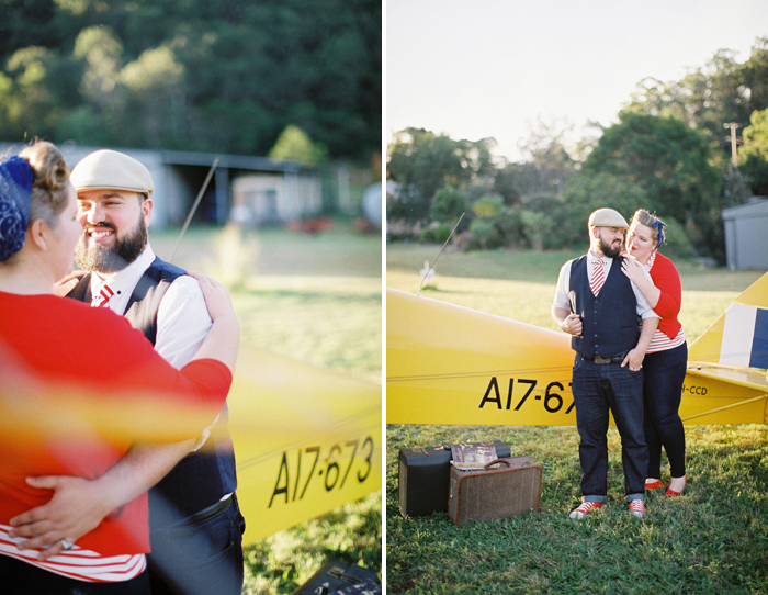 airplane-engagement-session
