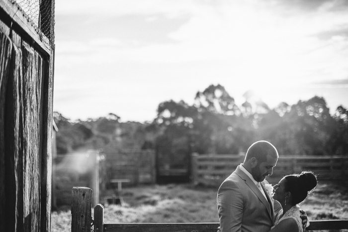 vintage-barn-wedding-photographer