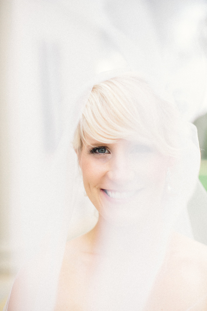 bride-veil-wedding-photography