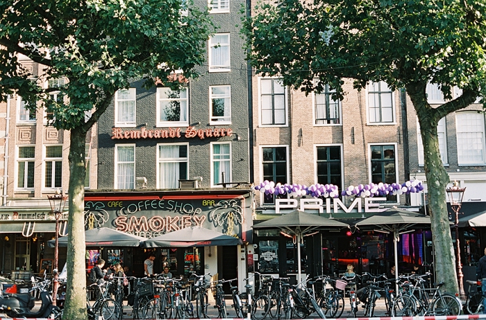 coffeeshops-in-amsterdam-selling-marijuana