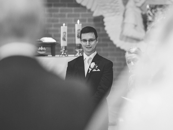 groom sees his bride at bowral wedding