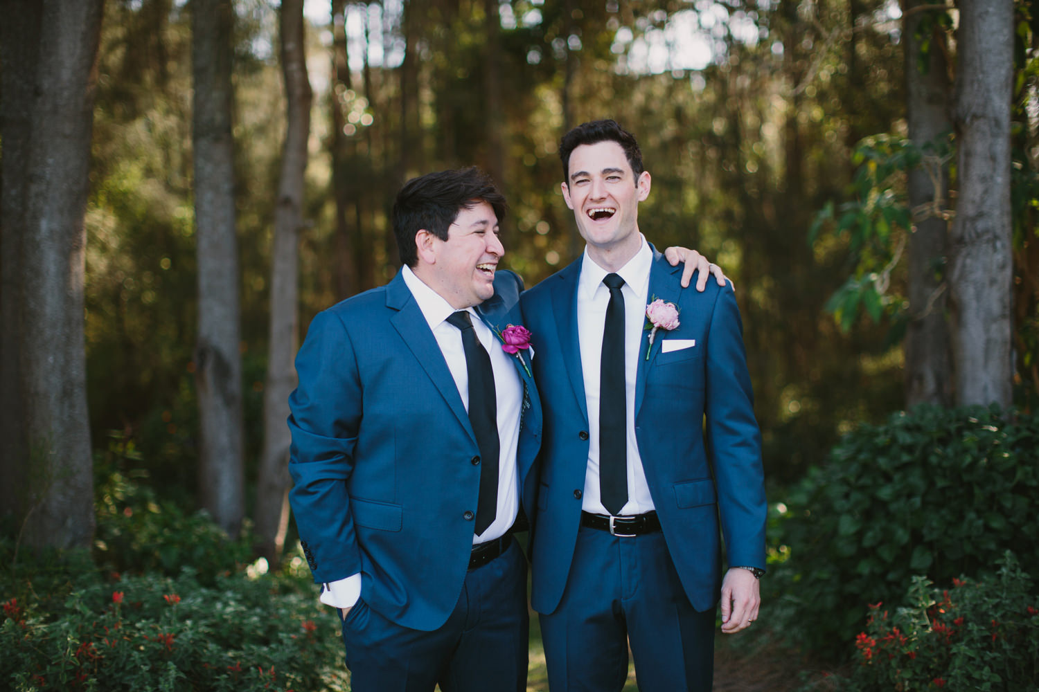 Groom and bestman have a laugh after hunter valley wedding