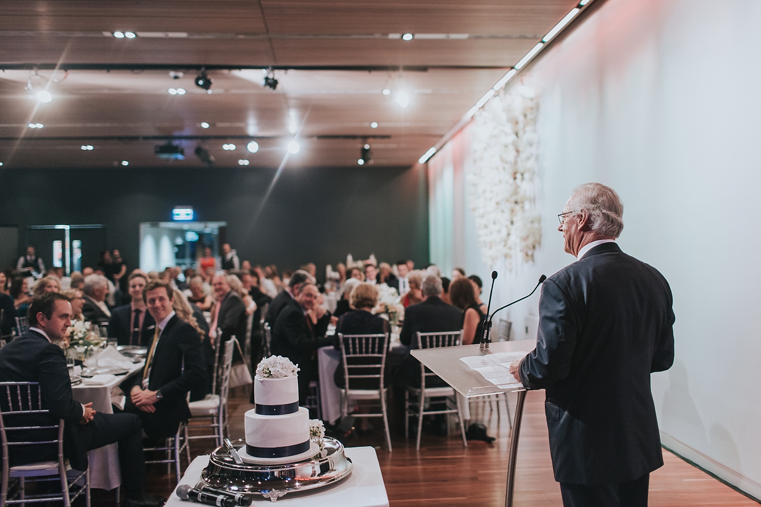 father of the bride gives a speech at sydney wedding