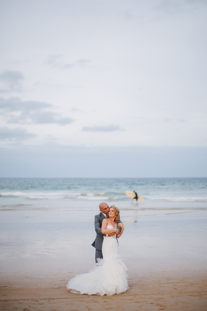 sydney-wedding-with-surfer-at-manly-beach