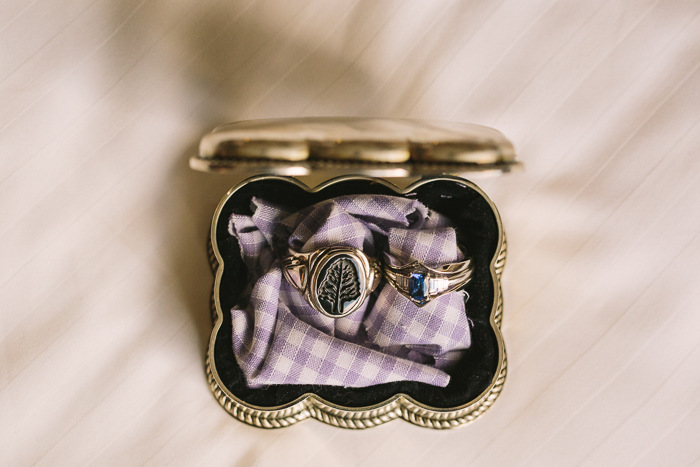 custom-rustic-wedding-rings
