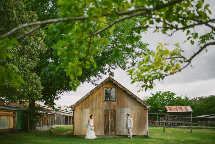vintage-barn-wedding