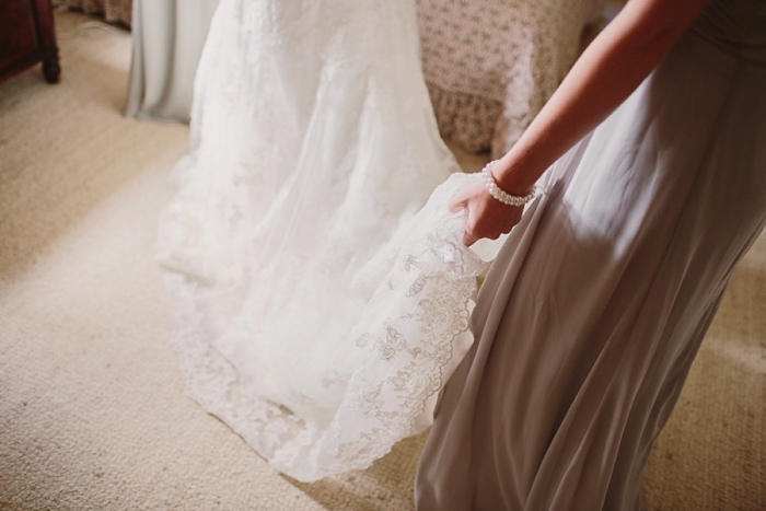 lace-train-on-wedding-dress